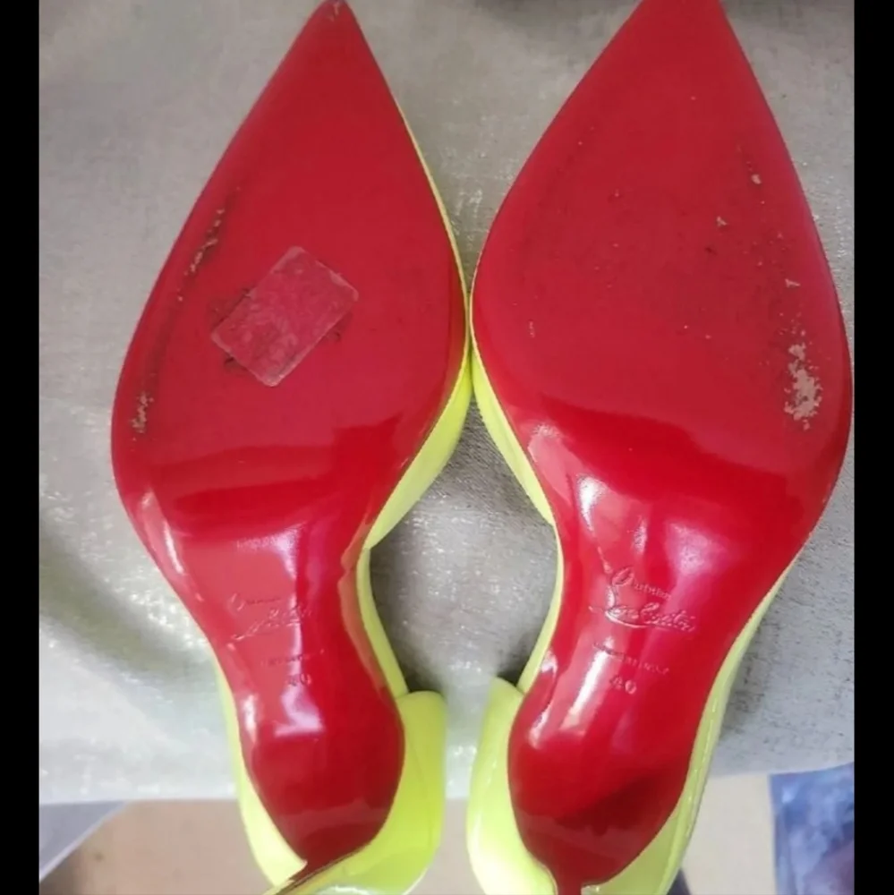 Christian Louboutin Pump - Picture 3 of 6